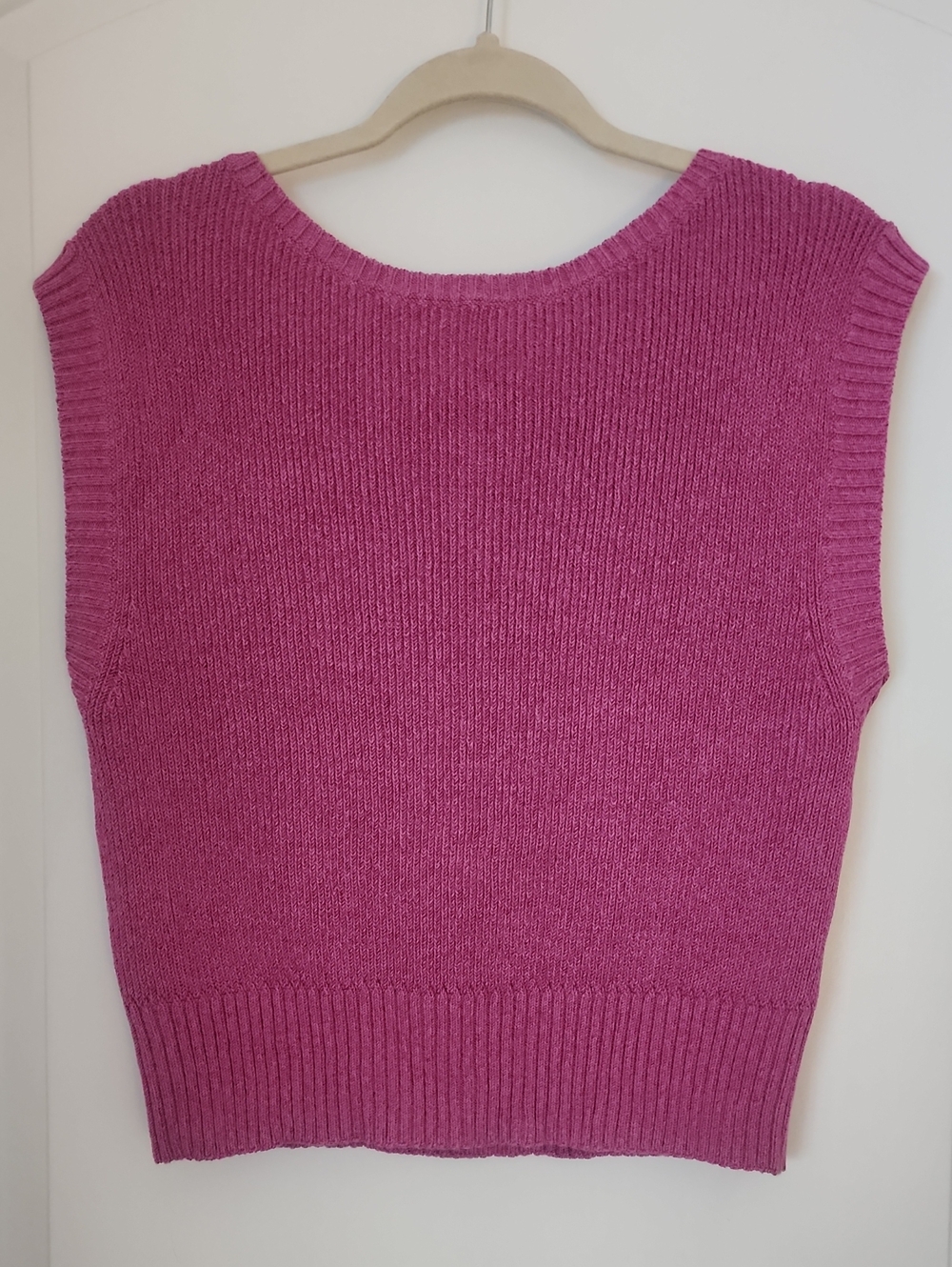 Maeve Fuchsia Knit Sleeveless Crewneck Vest